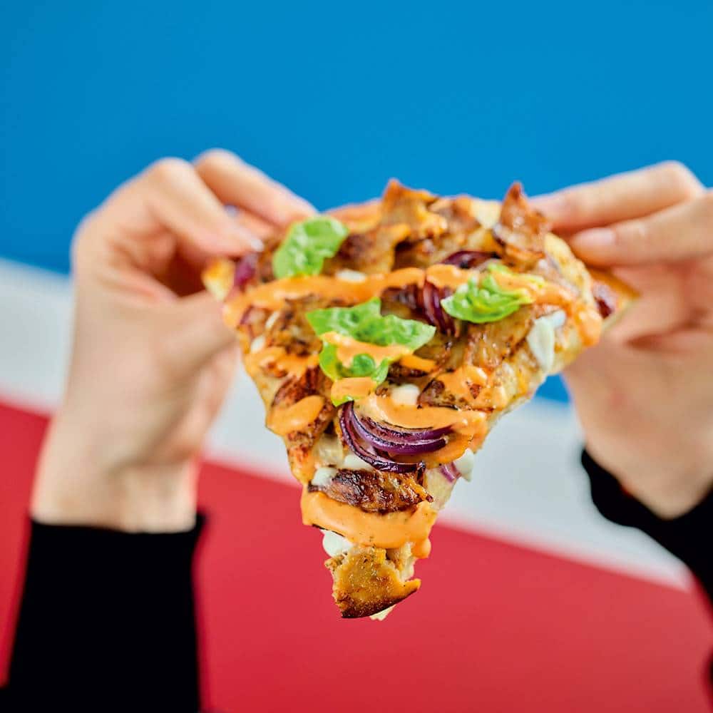 Jetzt die Chicken Döner Pizza probieren!