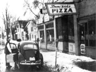 Der weltweit erste Dominos Store